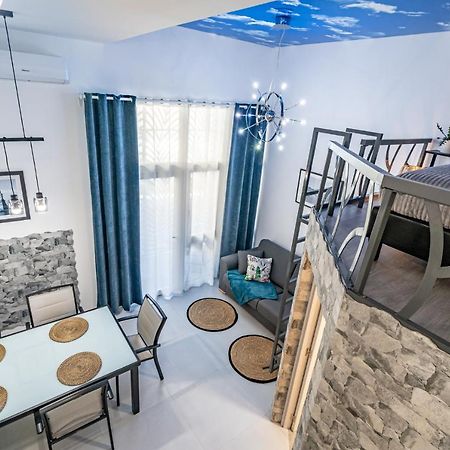 Exquisite Studio Apartment With An Original Design Valence Extérieur photo