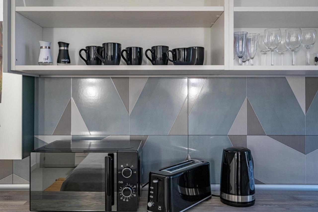 Exquisite Studio Apartment With An Original Design Valence Extérieur photo
