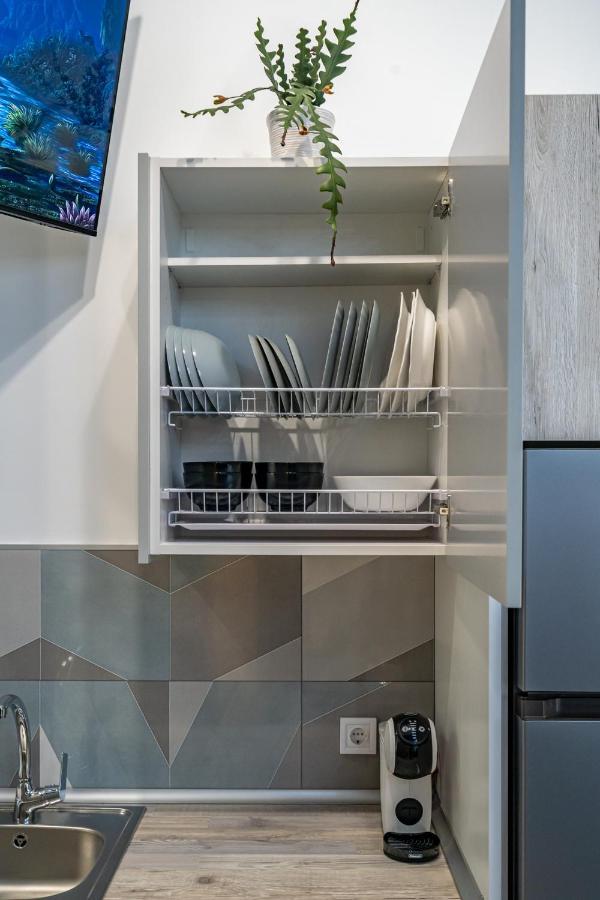 Exquisite Studio Apartment With An Original Design Valence Extérieur photo