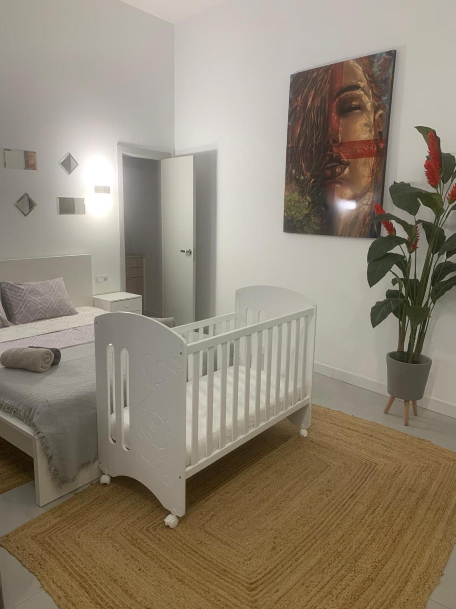 Exquisite Studio Apartment With An Original Design Valence Extérieur photo